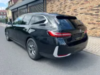 Gebraucht BMW 520 Sport Line 197 PS (144 kW) 2024 Schwarz Kombi