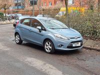 Gebraucht Ford Fiesta Trend 82 PS (60 kW) 2009 Silber Kleinwagen
