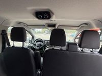 Używany Ford Transit Trend 105 KM (77 kW) 2019 Biały Kombi