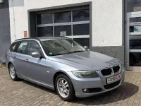 Gebraucht BMW 318 Comfort Edition 143 PS (105 kW) 2011 Blau Kombi