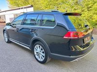 Gebraucht VW Golf Alltrack 184 PS (135 kW) 2015 Deep black perleffekt Kombi