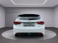 Gebraucht Hyundai i40 165 PS (121 kW) 2018 Pure white Kombi