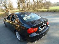 Gebraucht BMW 318 Lifestyle 143 PS (105 kW) 2011 Schwarz Limousine