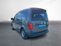 Używany VW Caddy 102 KM (75 kW) 2020 Szary Minivan