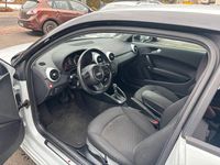 Gebraucht Audi A1 Attraction 90 PS (66 kW) 2014 Weiß Kleinwagen