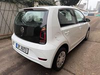 Second-hand VW up! 65 CP (47 kW) 2020 Alb Hatchback