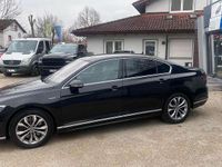 Gebraucht VW Passat Highline 239 PS (175 kW) 2017 Deep black perleffekt Limousine