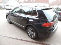 Gebraucht VW Tiguan Sound 150 PS (110 kW) 2017 Schwarz SUV