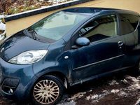 Gebraucht Peugeot 107 68 PS (50 kW) 2014 Grau Kleinwagen