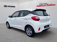 Gebraucht Hyundai i10 Select 67 PS (49 kW) 2022 Weiß Kleinwagen