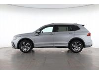 Gebraucht VW Tiguan Allspace R-line 193 PS (141 kW) 2024 Pyritsilber (metallic) SUV