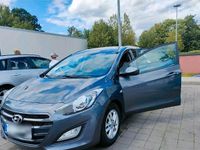 Gebraucht Hyundai i30 110 PS (80 kW) 2016 Grau Limousine