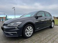 Gebraucht VW Golf VIII Style 131 PS (96 kW) 2020 Grau Limousine