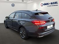 Gebraucht Hyundai i30 Advantage 101 PS (74 kW) 2025 Cypress green / mic Kombi