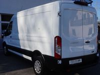 Gebraucht Ford Transit Trend 131 PS (96 kW) 2023 Weiß Limousine