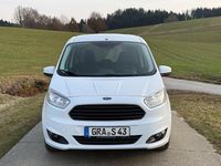 Gebraucht Ford Tourneo Courier Trend 101 PS (74 kW) 2016 Weiß Van / Kleinbus