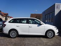 Gebraucht Skoda Fabia Active 95 PS (69 kW) 2022 Bila candy/candyweiss Kleinwagen