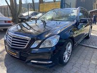 Gebraucht Mercedes E300 204 PS (150 kW) 2010 Schwarz Kombi
