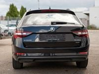 Gebraucht Skoda Superb Active 150 PS (110 kW) 2017 Schwarz Kombi