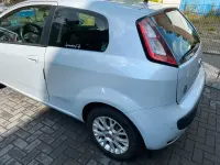 Gebraucht Fiat Punto 70 PS (51 kW) 2010 Grau Kleinwagen