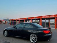 Gebraucht BMW 325 Cabriolet 204 PS (150 kW) 2011 Schwarz Cabrio