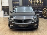 Gebraucht VW Passat 122 PS (89 kW) 2020 Mangangrau metallic (metallic) Kombi