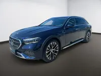 Gebraucht Mercedes E300 313 PS (230 kW) 2024 Metalliclack nautikblau SUV