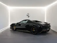 Gebraucht Ferrari 296 829 PS (609 kW) 2024 Schwarz Cabrio