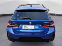 Gebraucht BMW 320 Performance 190 PS (139 kW) 2024 Blau Kombi