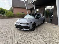 Neu VW Golf VIII Sportline 150 PS (110 kW) 2025 Grau Limousine