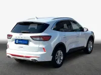 Gebraucht Ford Kuga Titanium 150 PS (110 kW) 2022 Weiß SUV