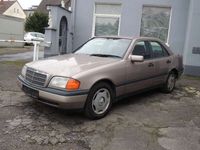 gebraucht Mercedes C220 Classic Automatik (2-Hand)