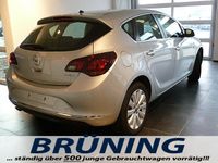 Gebraucht Opel Astra Excellence 140 PS (102 kW) 2013 Silber metallic Limousine