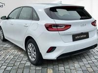 Neu Kia Ceed Best 140 PS (102 kW) 2025 Weiß Kleinwagen