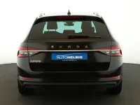Gebraucht Skoda Superb Style 150 PS (110 kW) 2023 Black magic perleffekt Kombi