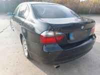 gebraucht BMW 318 i - E90 gepflegt und unfallfrei abzugeben.