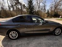 Gebraucht BMW 318 143 PS (105 kW) 2013 Grau Limousine