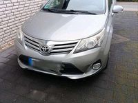 Gebraucht Toyota Avensis Life 147 PS (108 kW) 2012 Grau Kombi