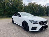 Gebraucht Mercedes E220 AMG line 194 PS (142 kW) 2019 Weiß Coupé