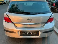 Gebraucht Opel Astra 105 PS (77 kW) 2004 Silber Limousine