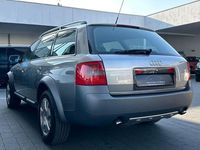 Gebraucht Audi A6 Allroad 179 PS (131 kW) 2000 Grau Kombi