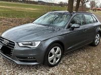 Gebraucht Audi A3 Ambiente 110 PS (80 kW) 2015 Grau Limousine