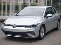 Gebraucht VW Golf VIII Life 150 PS (110 kW) 2021 Reflexsilber metallic (metallic) Limousine