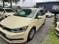 Gebraucht VW Touran 116 PS (85 kW) 2019 Beige Van / Kleinbus