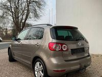 Gebraucht VW Golf Plus Cross Match 105 PS (77 kW) 2012 Braun Van / Kleinbus