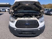 Gebraucht Ford Transit Trend 155 PS (114 kW) 2015 Frostweiß Van / Kleinbus