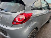 Gebraucht Ford Ka Titanium 69 PS (50 kW) 2011 Lagograu (metallic) Kleinwagen