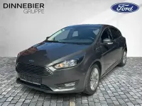 Usado Ford Focus Cool & Connect 125 CV (91 kW) 2018 Gris Berlina