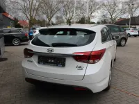 Gebraucht Hyundai i40 Classic 116 PS (85 kW) 2016 Weiß Kombi