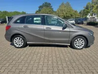 Gebraucht Mercedes B180 109 PS (80 kW) 2014 Grau Kleinwagen